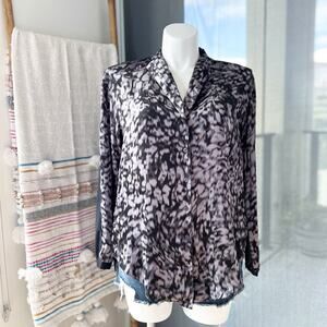 Glowe Side Hustle Dark Leopard Long Sleeves Button Down Shirt Women’s Small